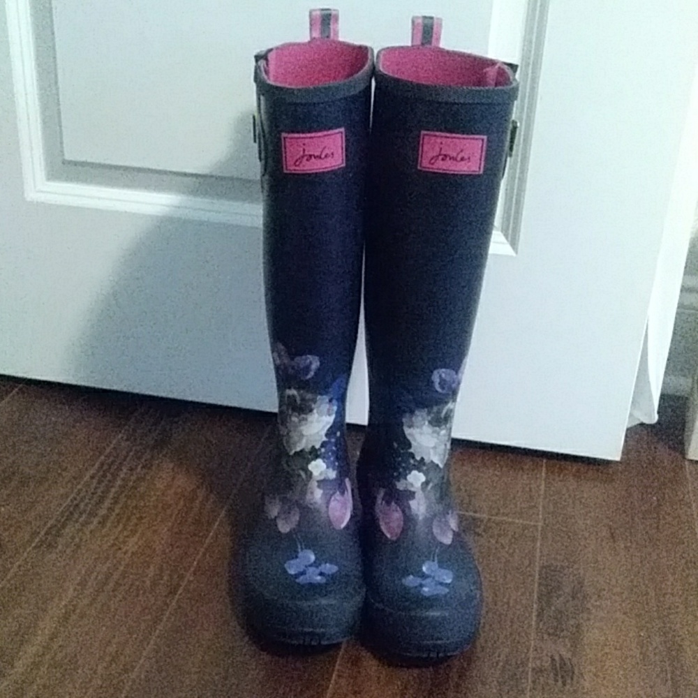 Rain boots